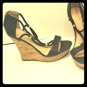 Black and gold wedges